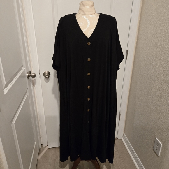 Avenue Dresses & Skirts - Avenue NWT Black Button-Down Midi Dress